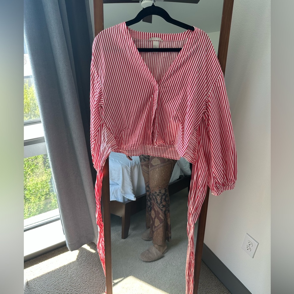 V Neck Red & White Striped Women's Cotton Blouse - Picture 2 of 4